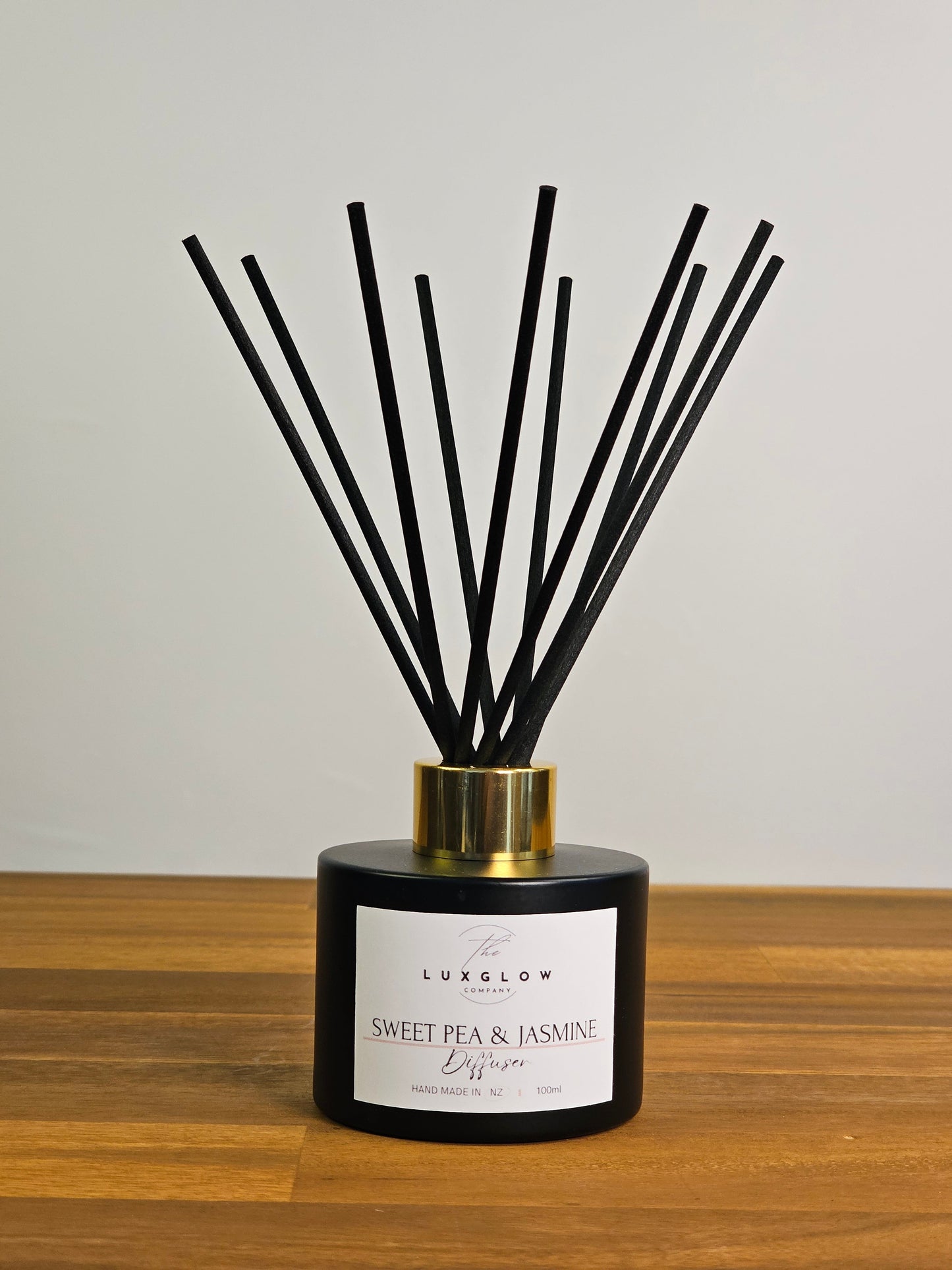 The Lux Glow Company Sweet Pea & Jasmine Reed Diffuser