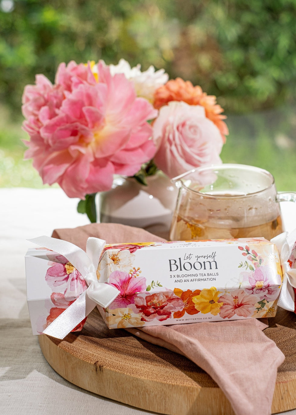 Better Tea Co. Blooming Tea Balls Crackers