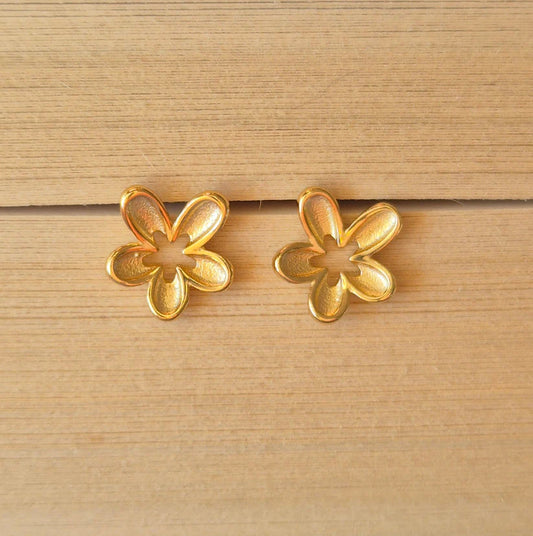 Sorella of May Phoebe Flower Stud Earrings